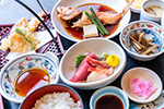 刺身、煮魚、天ぷらと欲張りな「海鮮御膳」